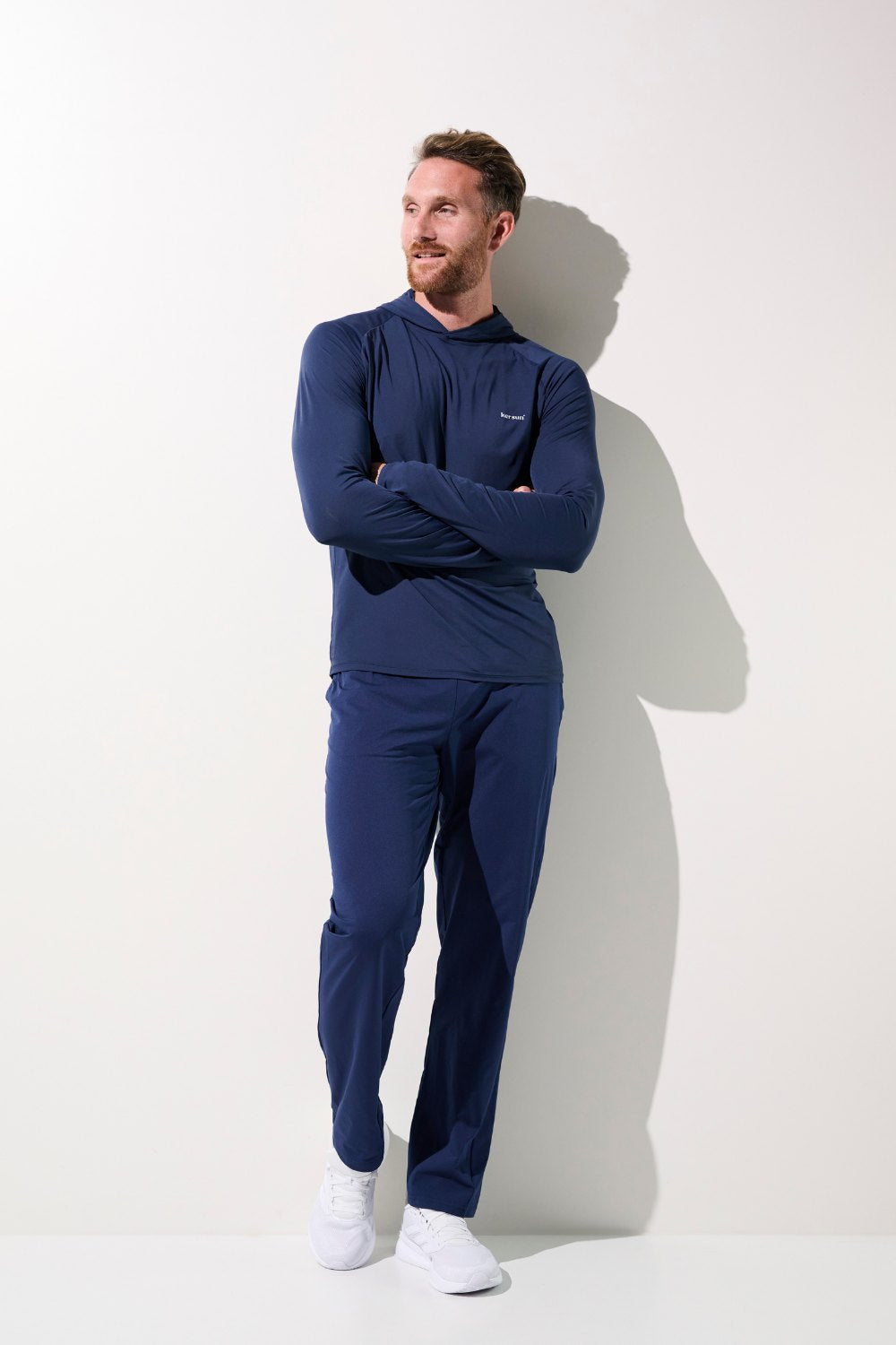 T-shirt anti-UV à capuche - Oasis pour homme, en tissu léger, UPF 50+, idéal pour les activités en plein air.