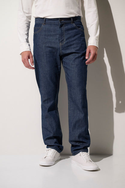 Jean anti-UV bleu pour homme, léger et respirant, offrant une protection solaire UPF 50+ pour tous les loisirs.