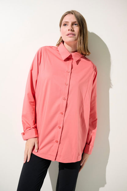 Chemise longue anti-UV - Antibes pour femme, couleur corail, légère et confortable avec protection UPF 50+.
