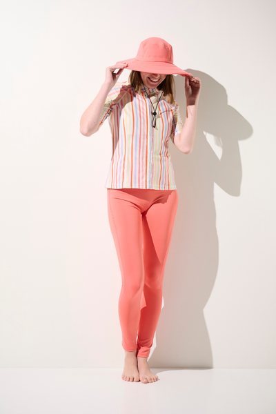 Veste de bain anti-UV - Malta pour femme, avec leggings rose, idéale pour la plage et la protection solaire.