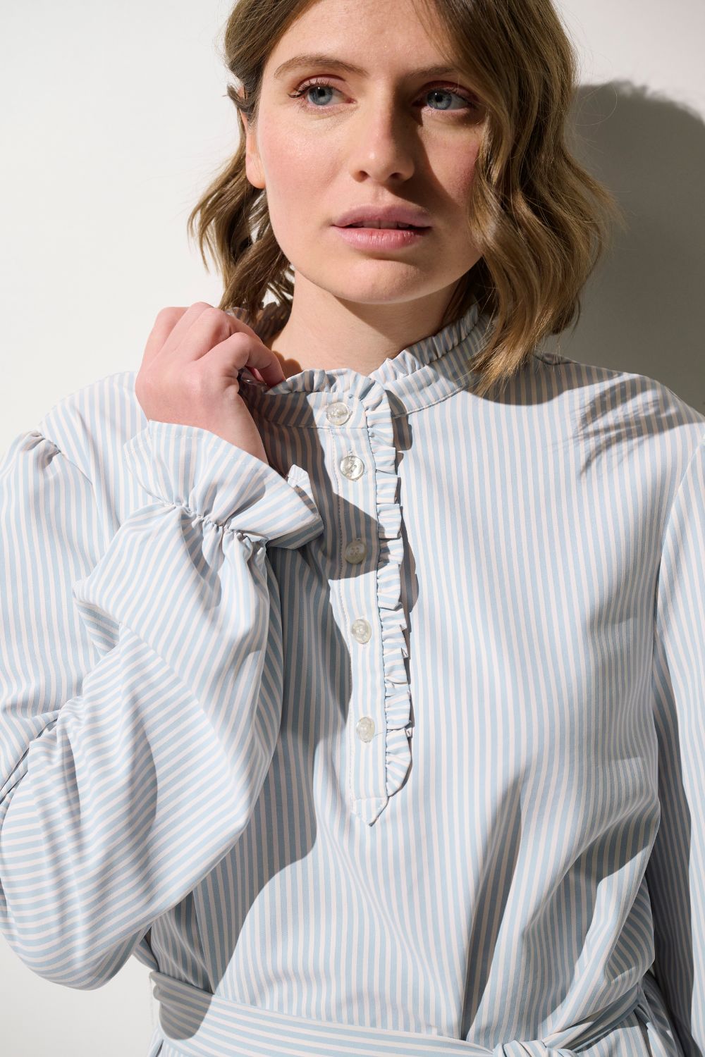 Robe anti-UV - Sylt, élégante et légère, manches longues, rayée bleue pour femme, parfaite pour le soleil.