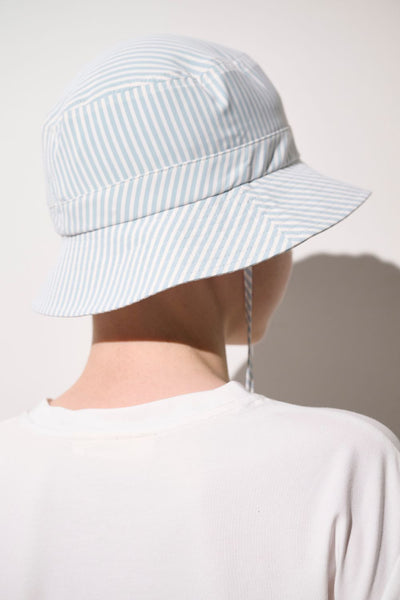 Bob anti-UV - Sylt bleu rayé pour enfant, léger et élégant, offrant protection solaire UPF 50+.