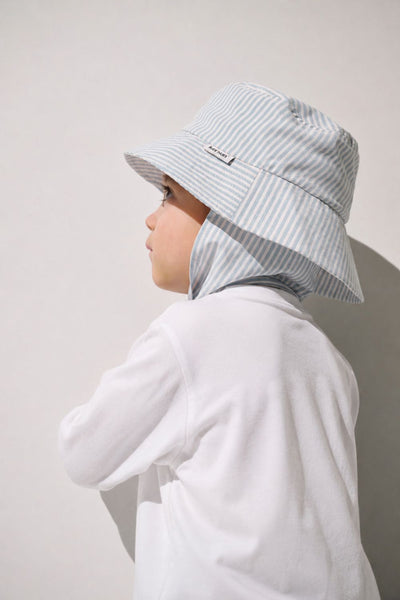 Bob anti-UV - Sylt pour enfant, en rayures bleues, léger et protecteur, idéal contre le soleil.