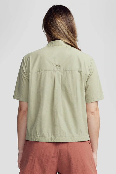 Chemise anti-UV Ridge beige pour femme, respirante et légère, parfaite pour des randonnées sous le soleil.