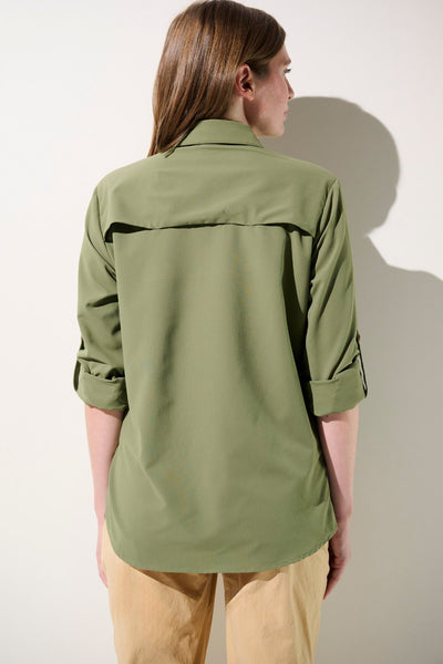 Chemise anti-UV - Sequoia pour femme, coupe confortable, légère et respirante en coloris olive.