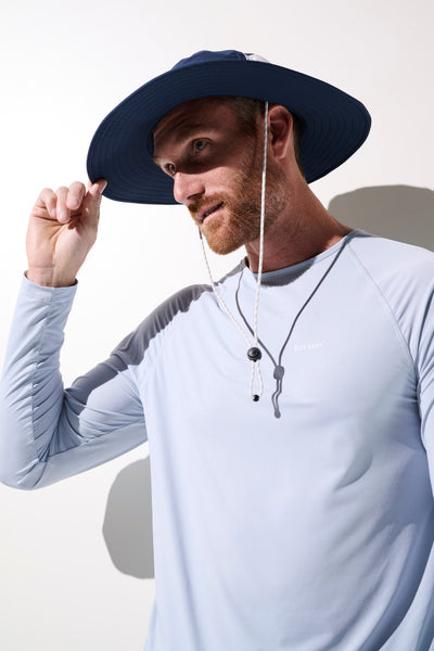 Chapeau anti-UV - Oasis bleu pour homme, léger et respirant, offrant une protection solaire UPF 50+.