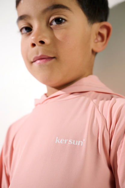 T-shirt anti-UV à capuche - Oasis pour garçon, tissu léger UPF 50+ de Ker Sun, idéal pour jouer au soleil.