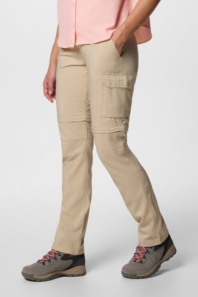 Pantalon de randonnée anti-UV convertible Silver Ridge Utility pour femme, léger et respirant, couleur beige.