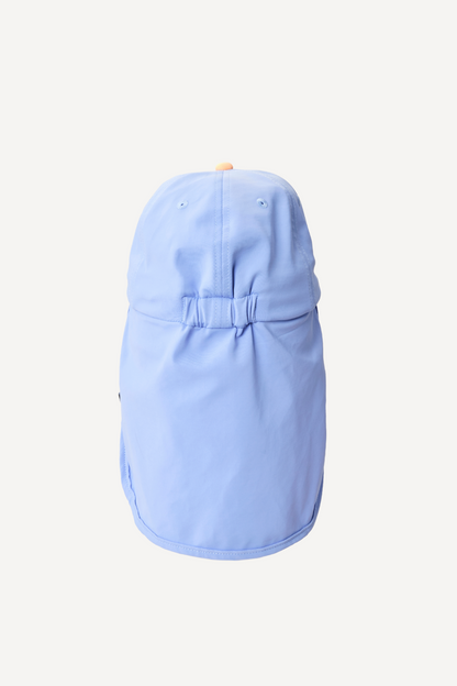 Chapeau de bain anti-UV bleu clair pour enfant, protection solaire UPF 50+ avec rabat arrière pour plages.