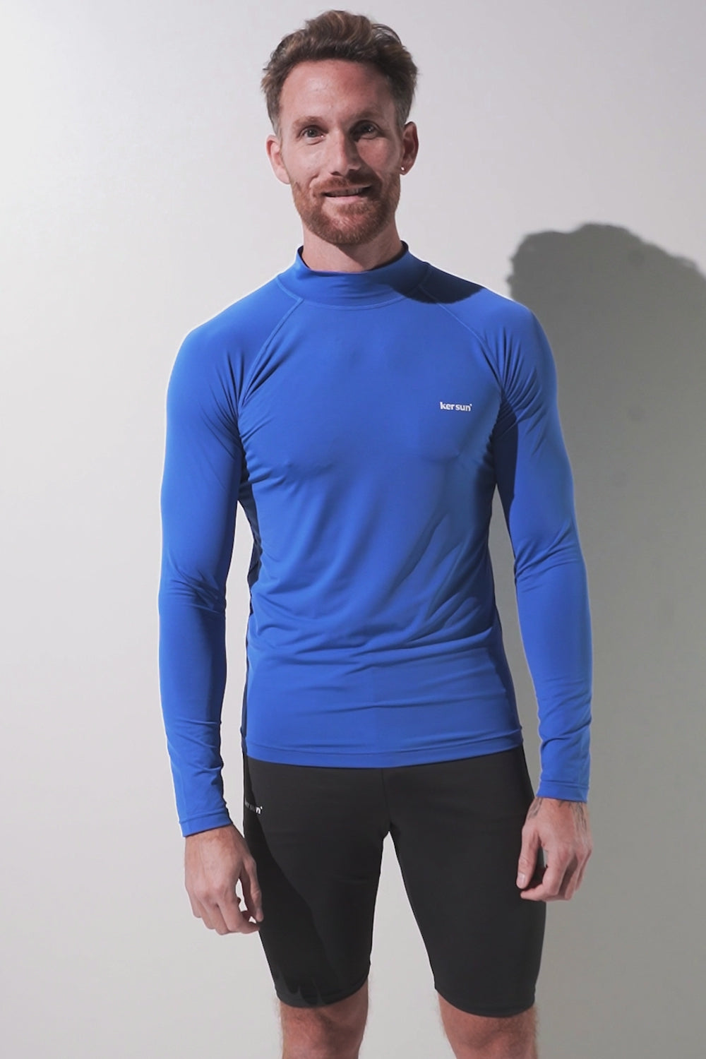 T-shirt de bain anti-UV - Malibu, bleu pour homme, UPF 50+, manches longues, idéal pour la natation et les sports aquatiques.